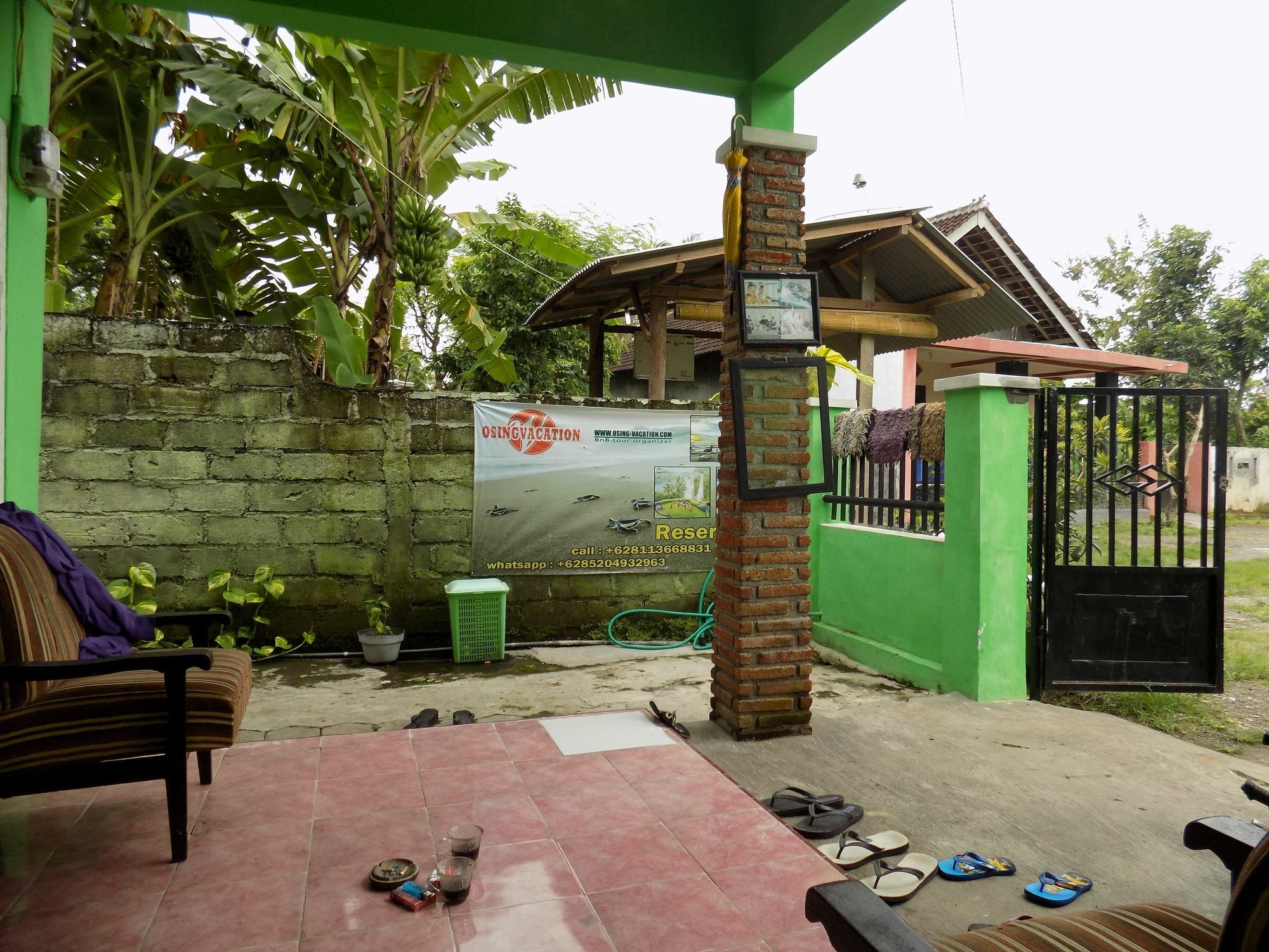 Bed and Breakfast Osingvacation Tamansuruh Exterior foto