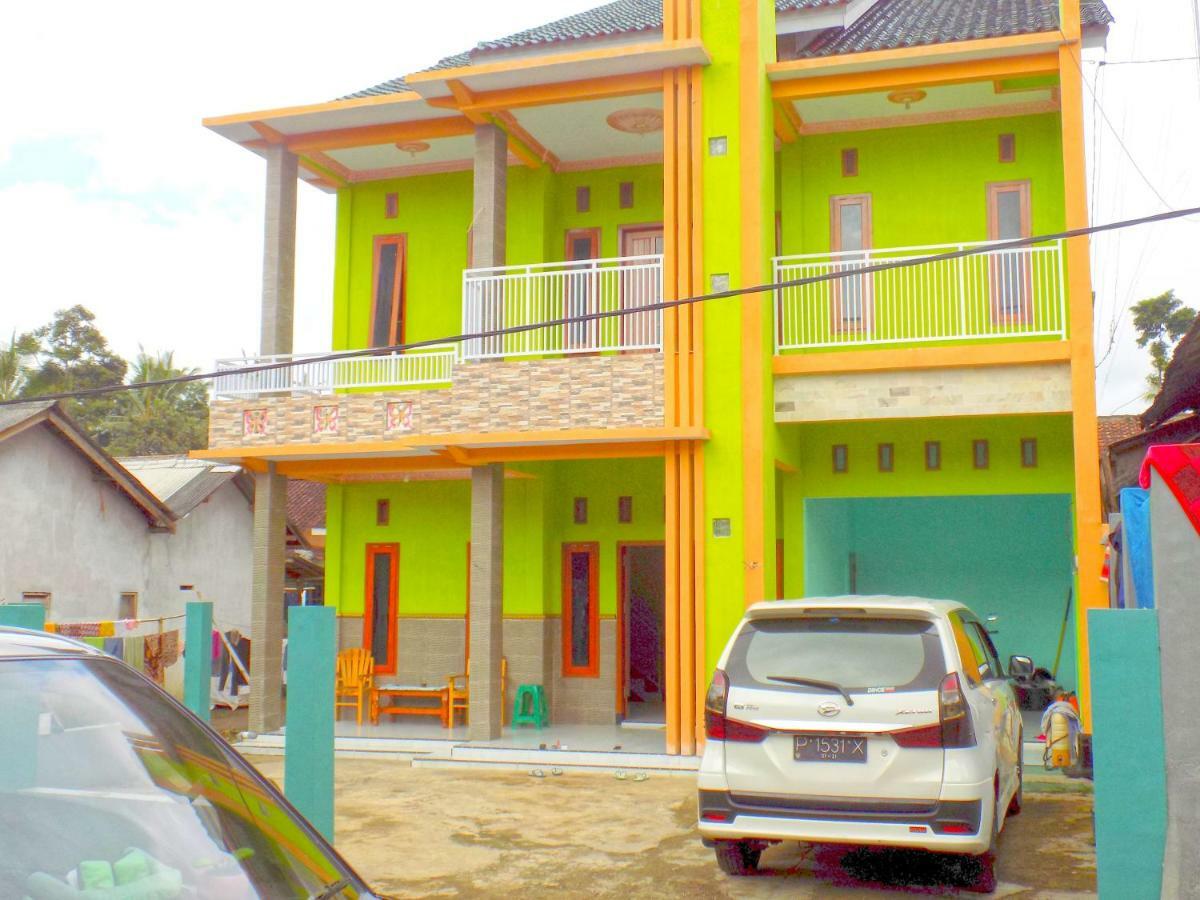 Bed and Breakfast Osingvacation Tamansuruh Exterior foto